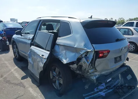 2019 Volkswagen Tiguan 2.0T Sel Premium/2.0T Sel Premium R-Line from USA, damaged, VIN 3VV4B7AX9KM194593